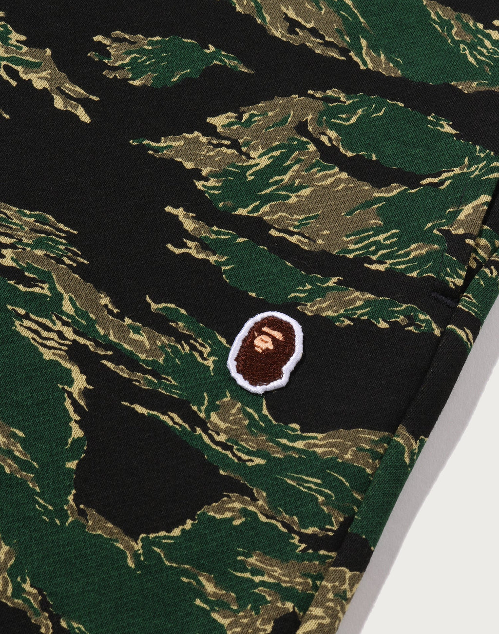 TIGER CAMO ONE POINT SWEATPANTS MENS
