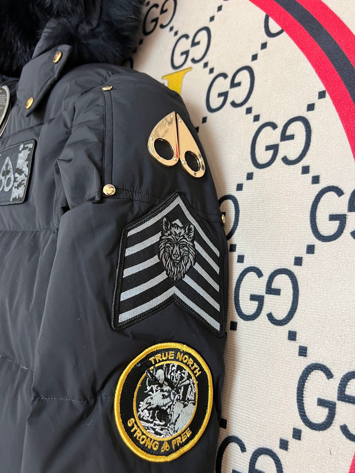 Moose Knuckles Graphic Hooded Puffer Jacket with Textured Trim