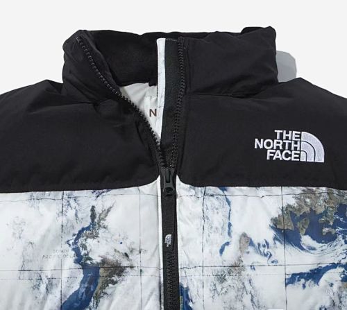 The North Face White & Blue Abstract Print Puffer Jacket