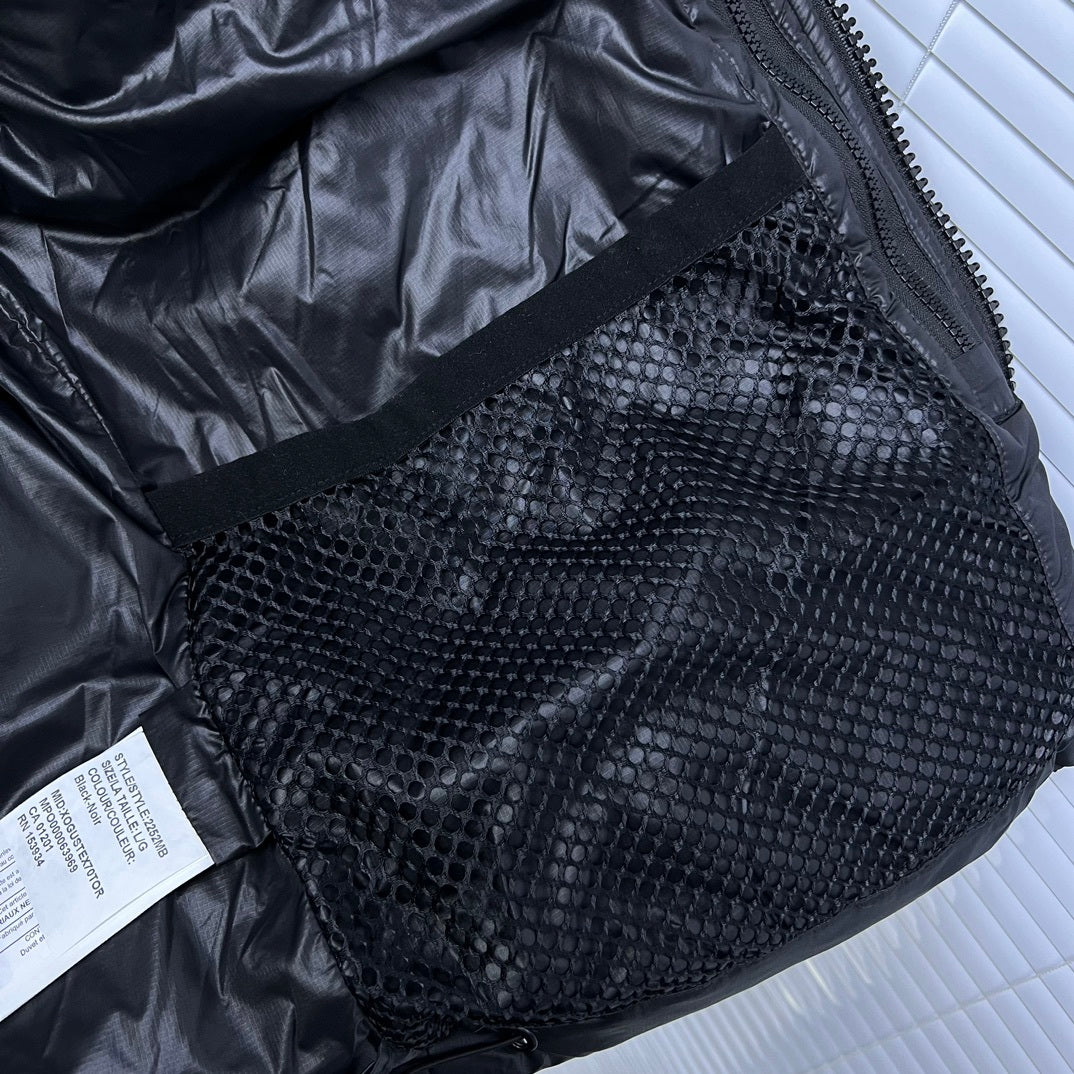 Canada Goose High-Collar Quilted Puffer Jacket