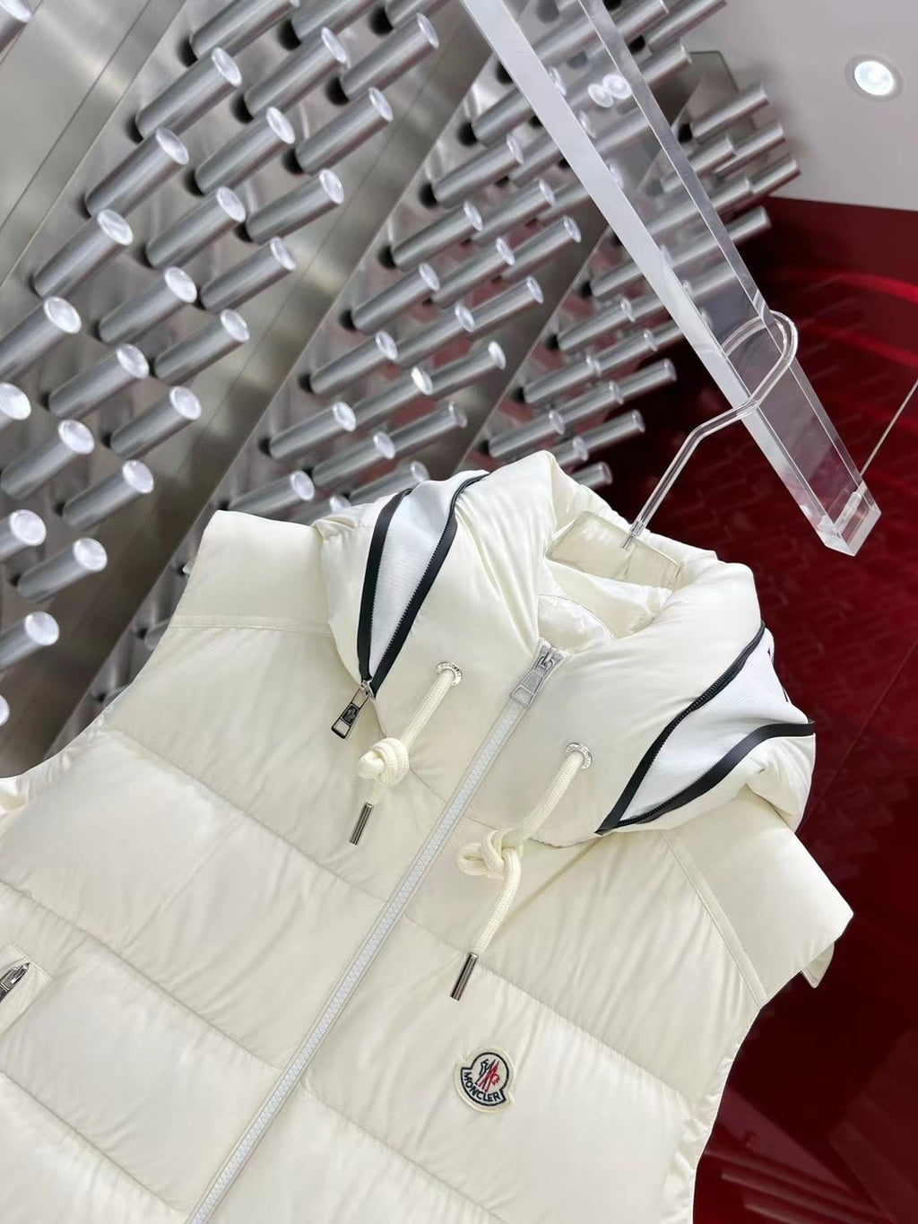 Moncler White Logo-Trim Hooded Puffer Vest
