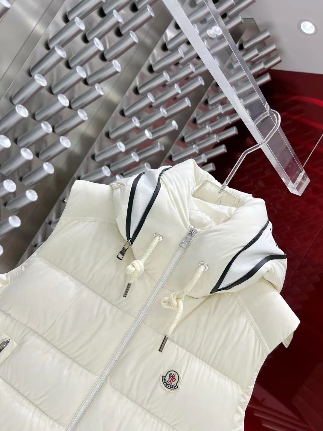 Moncler White Logo-Trim Hooded Puffer Vest