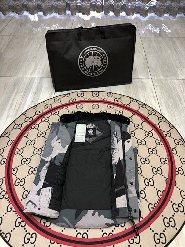 Canada Goose Grey & Black Camo Quilted Puffer Vest