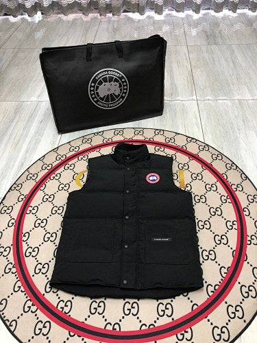 Canada Goose Black Logo-Patch Quilted Puffer Vest