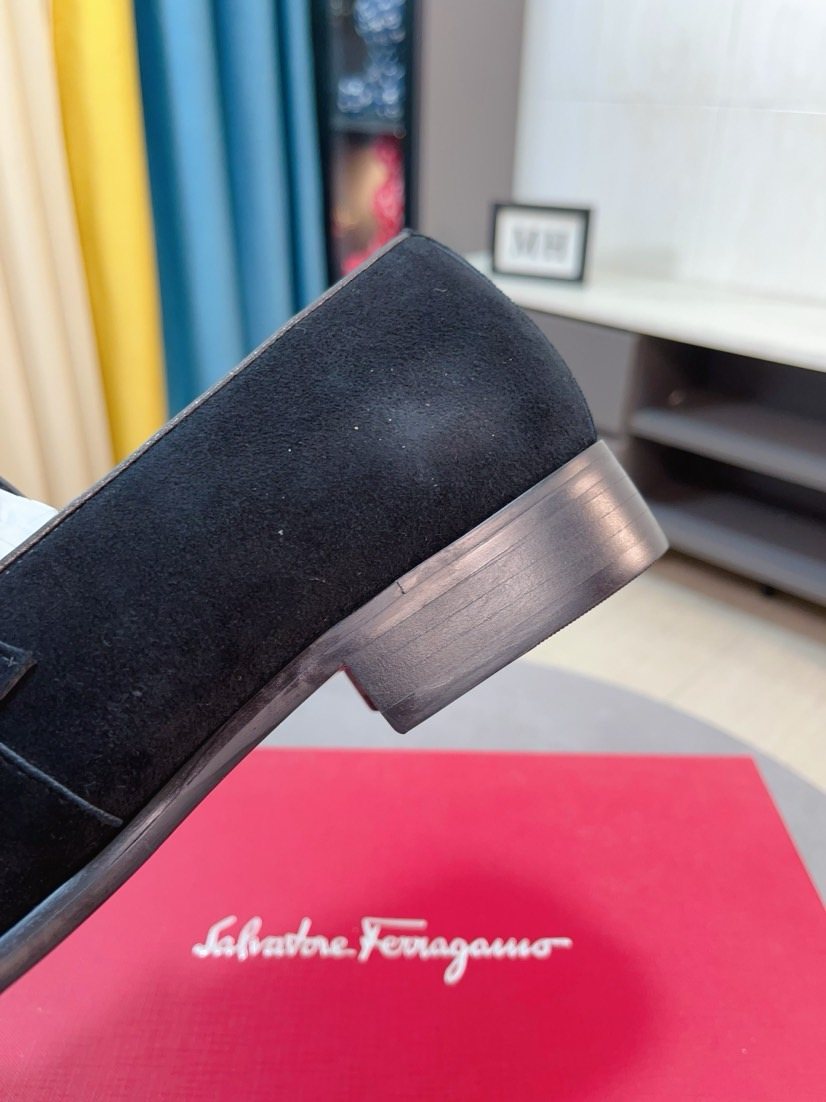 Salvatore Ferragamo Gold-Buckle Loafers