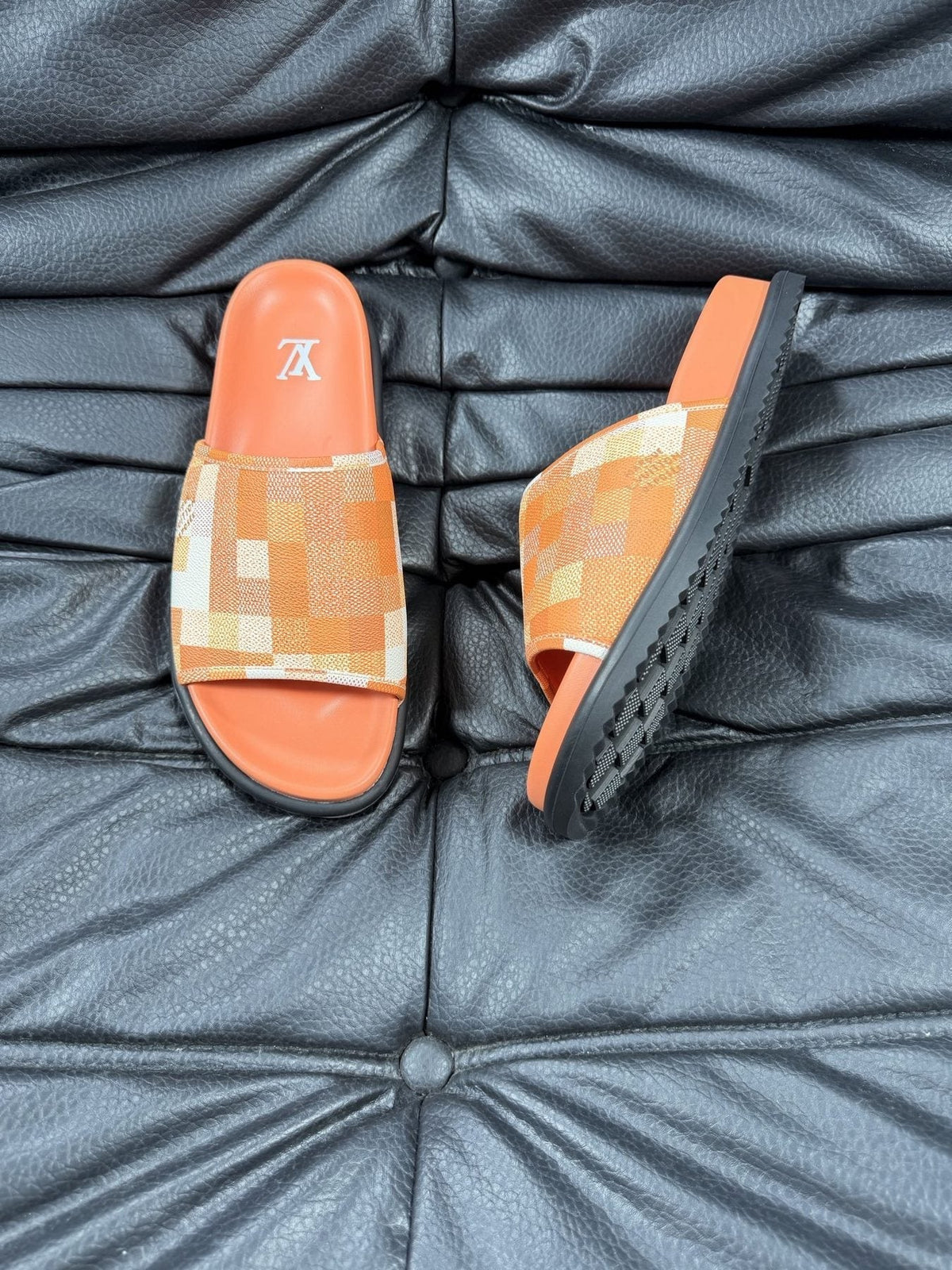 Louis Vuitton Checkerboard Slide Sandals - Open Toe