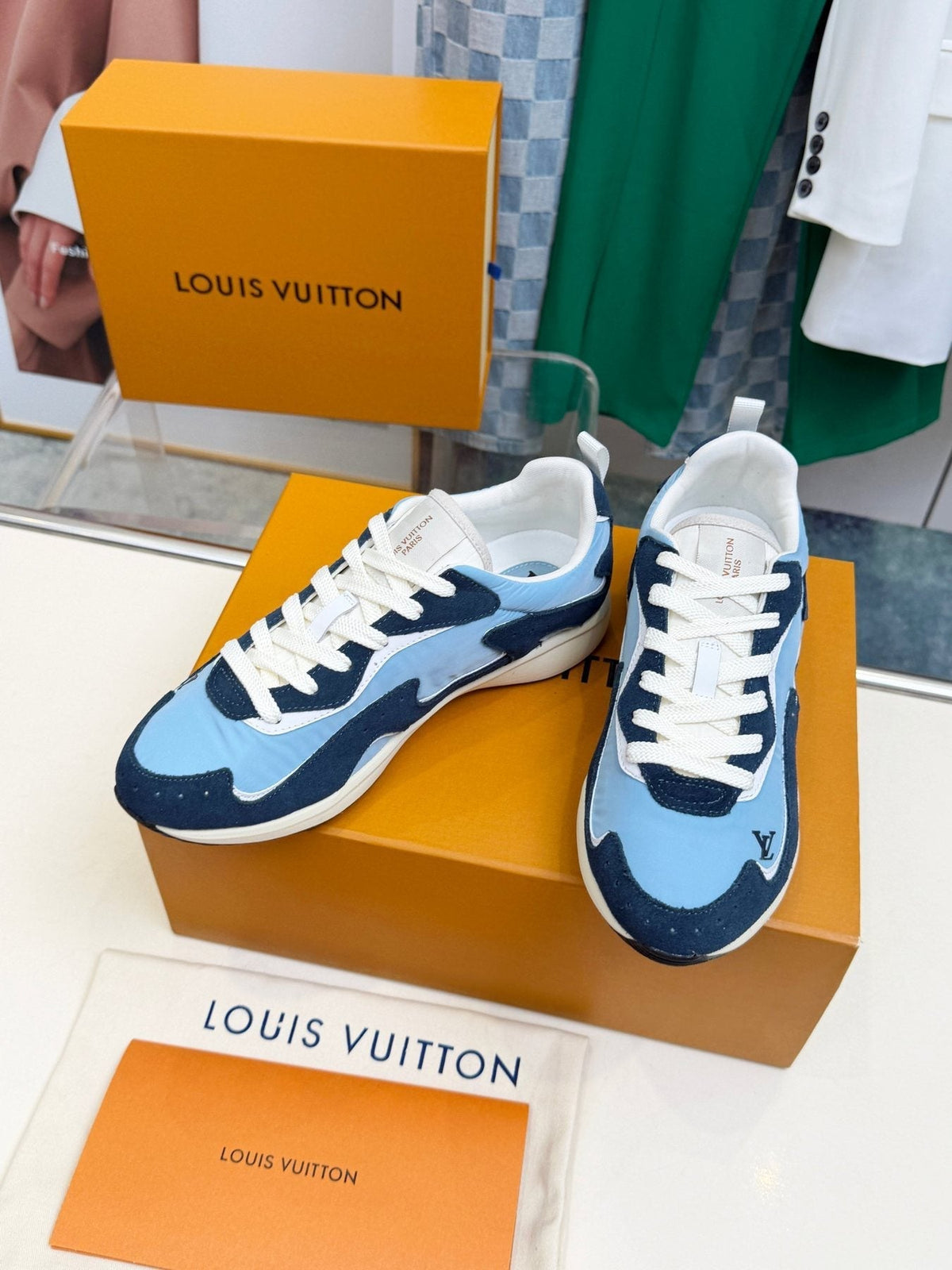 Louis Vuitton Drop 300 Low-Top Sneakers